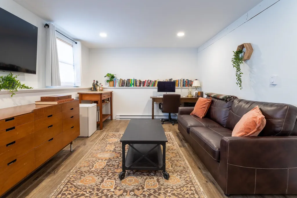 17 Tami Lane Epping NH 03042