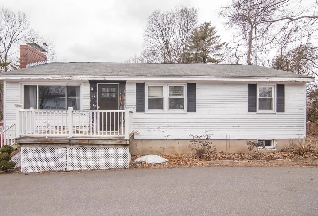 9 Kendall Pond Road Derry NH 03038