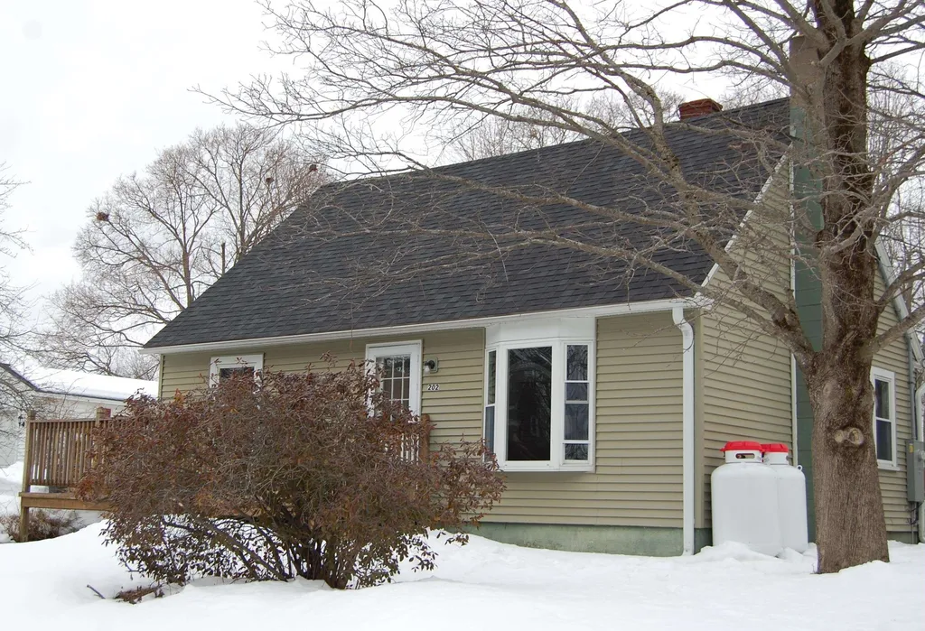 202 North Street Laconia NH 03246