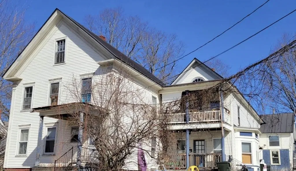 14 Spruce Avenue Claremont NH 03743