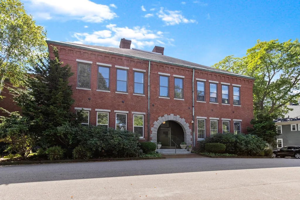 50 South School Street Portsmouth NH 03801