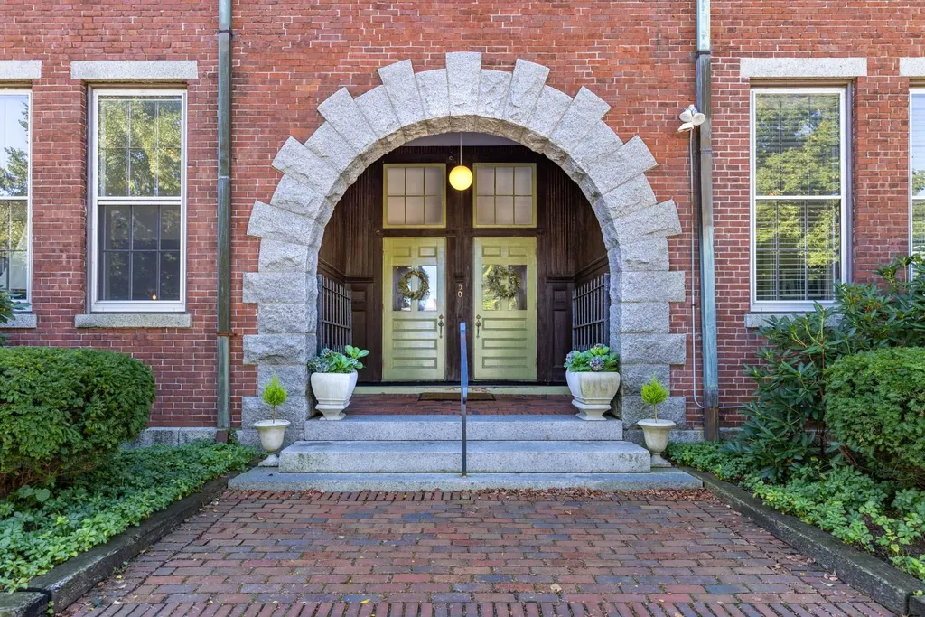 50 South School Street Portsmouth NH 03801