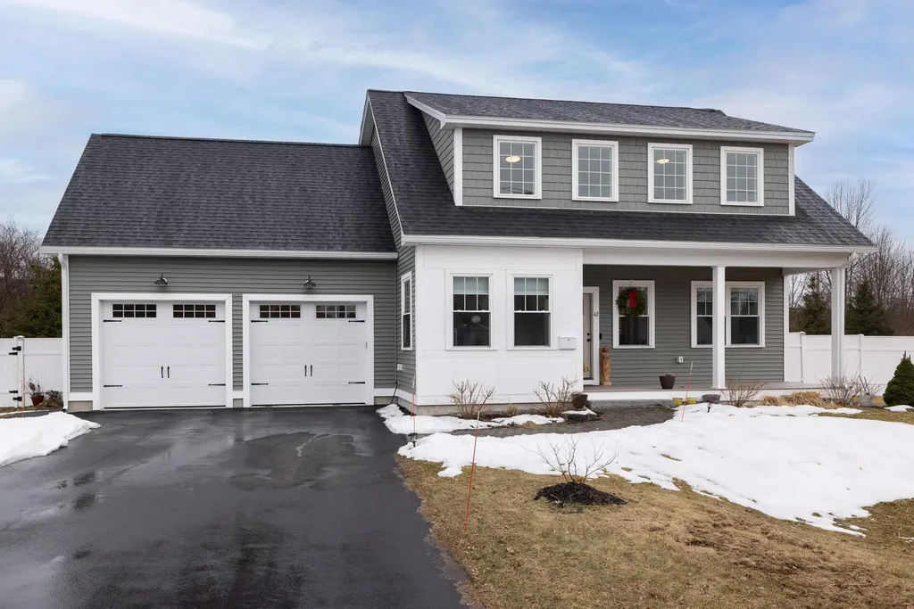 42 Rockingham Avenue Portsmouth NH 03801