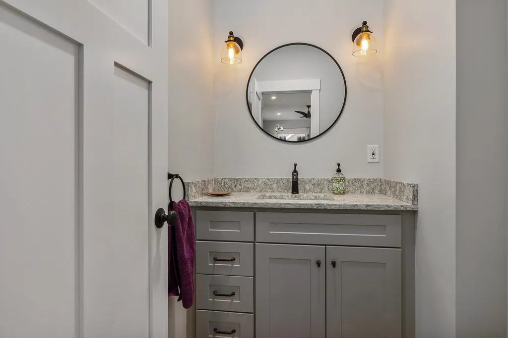 42 Rockingham Avenue Portsmouth NH 03801