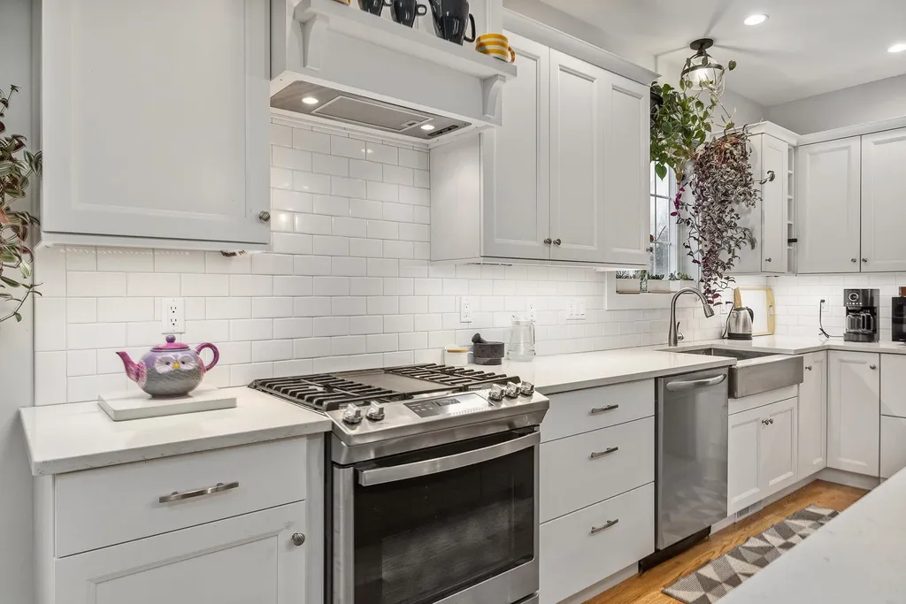 42 Rockingham Avenue Portsmouth NH 03801