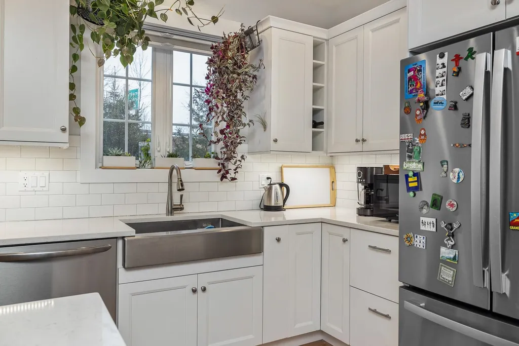 42 Rockingham Avenue Portsmouth NH 03801