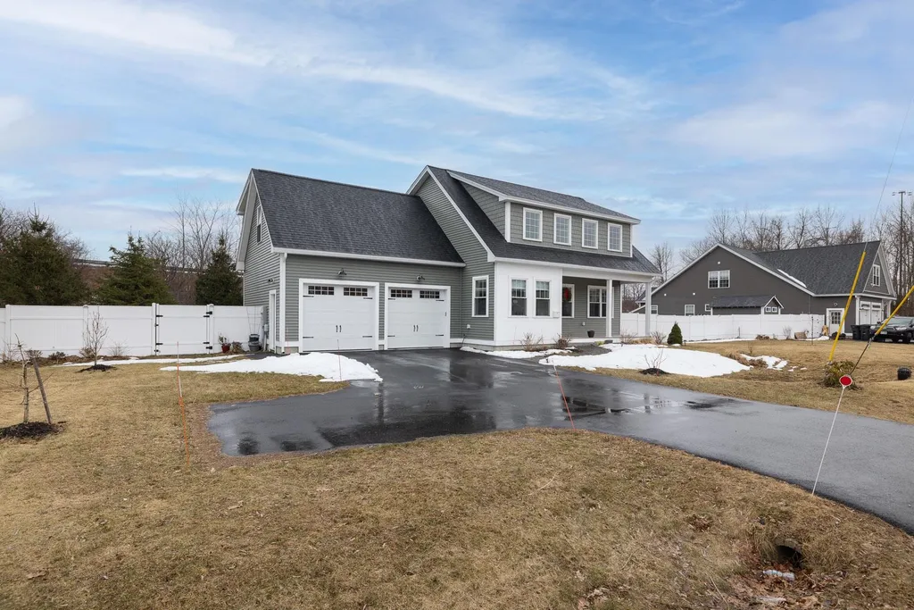 42 Rockingham Avenue Portsmouth NH 03801