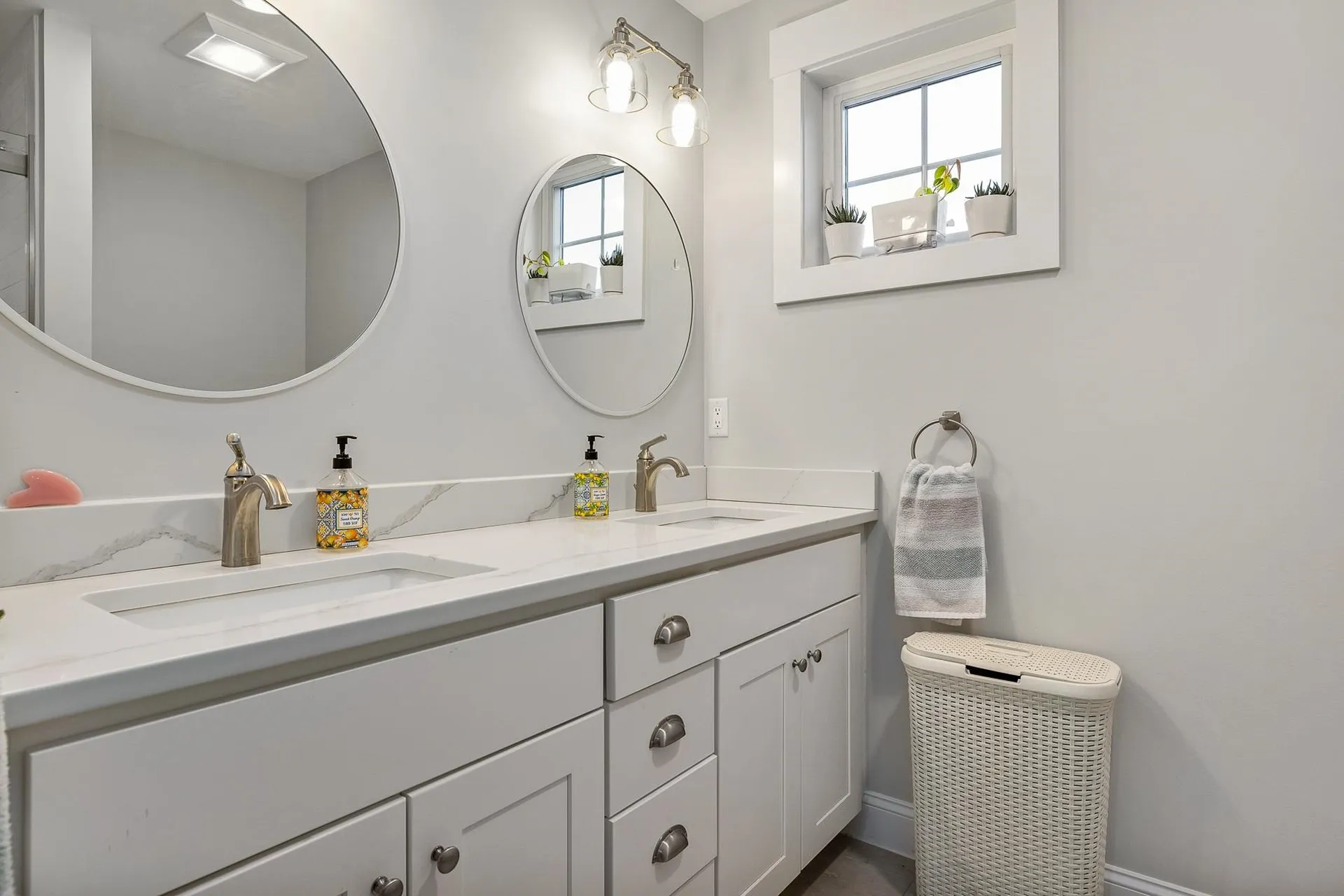 42 Rockingham Avenue Portsmouth NH 03801