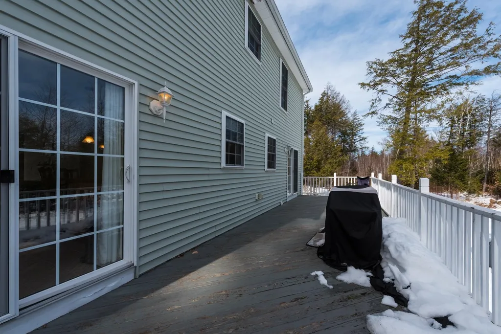 31 Maple View Drive Bradford NH 03221
