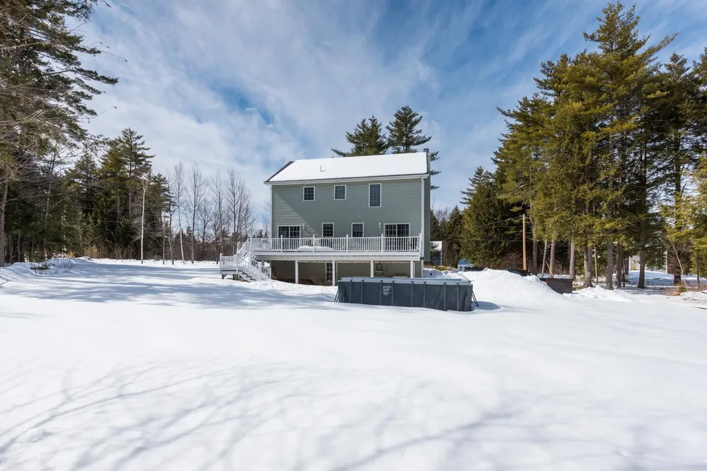 31 Maple View Drive Bradford NH 03221