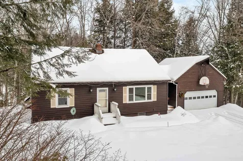 8 Hilltop Drive Plymouth NH 03264