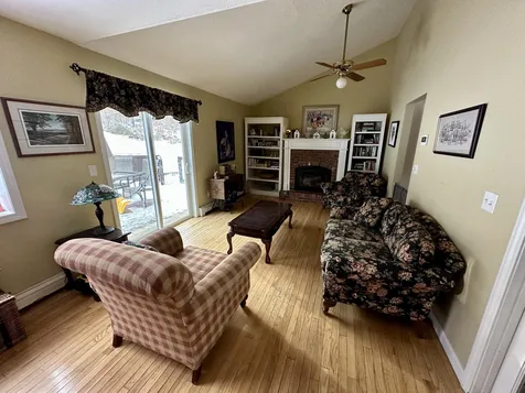 114 Irish Setter Lane Gilford NH 03249