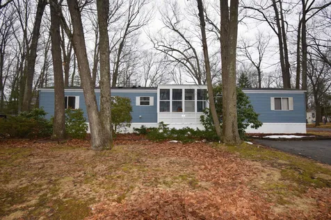 75 Cynthia Circle Seabrook NH 03874