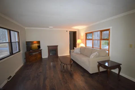 75 Cynthia Circle Seabrook NH 03874