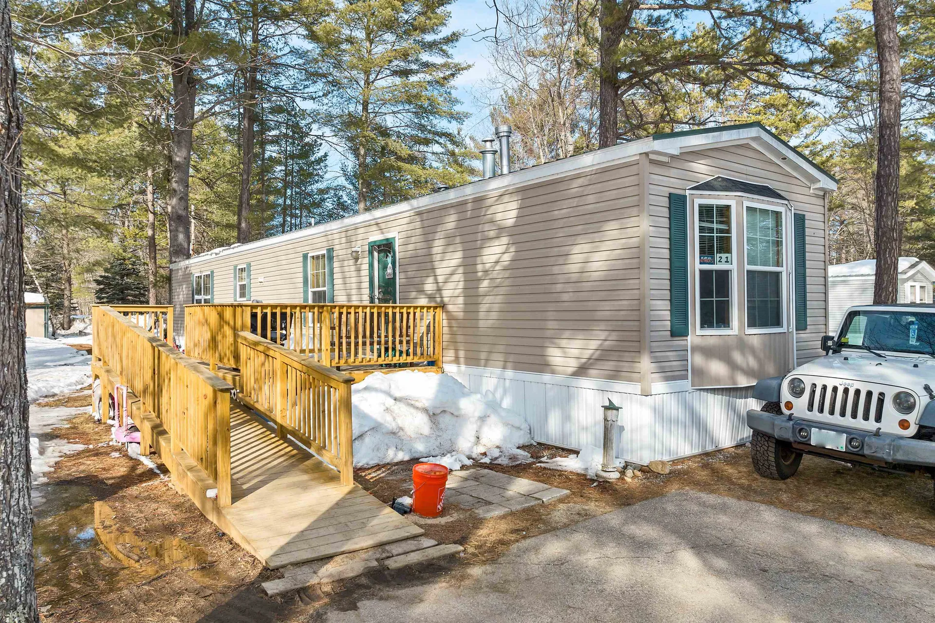21 Black Bear Road Tamworth NH 03886