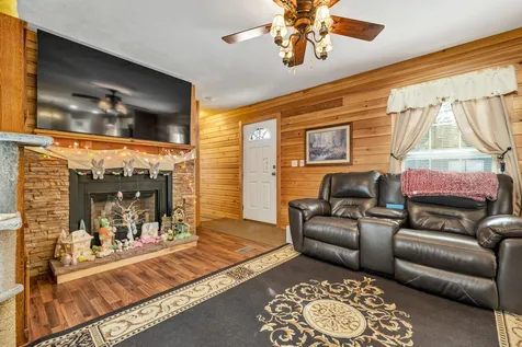 21 Black Bear Road Tamworth NH 03886