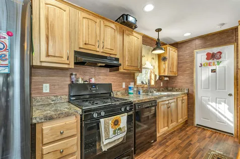 21 Black Bear Road Tamworth NH 03886