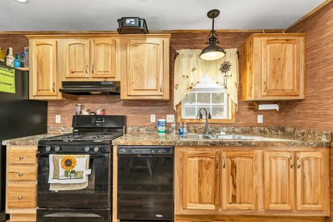 21 Black Bear Road Tamworth NH 03886
