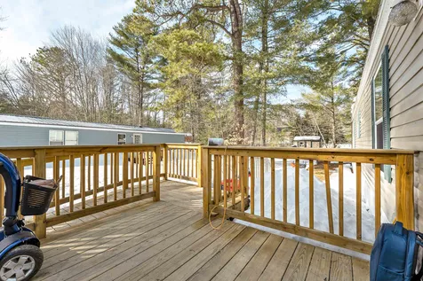 21 Black Bear Road Tamworth NH 03886