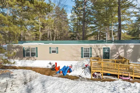 21 Black Bear Road Tamworth NH 03886