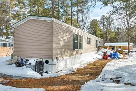 21 Black Bear Road Tamworth NH 03886