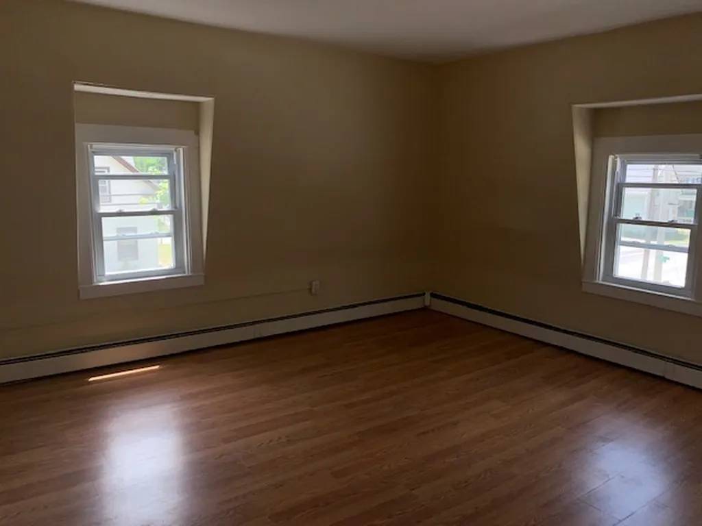 35 Grove Street Rochester NH 03868
