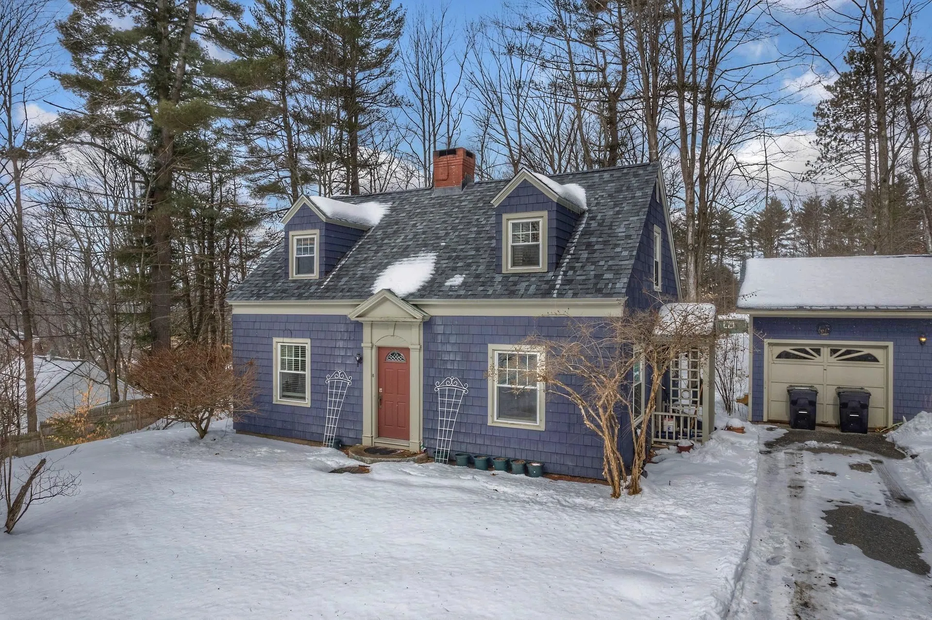 8 Whitney Avenue Newport NH 03773