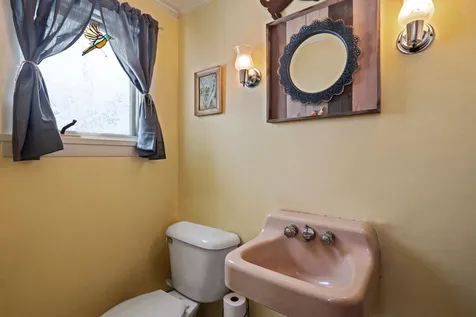 8 Whitney Avenue Newport NH 03773