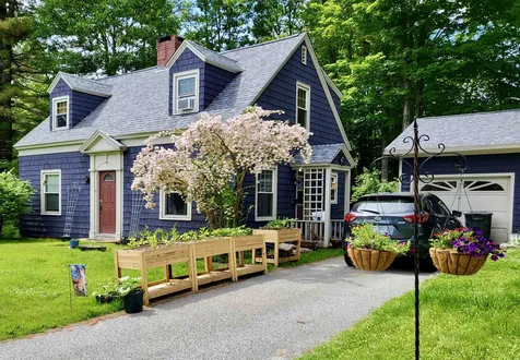 8 Whitney Avenue Newport NH 03773
