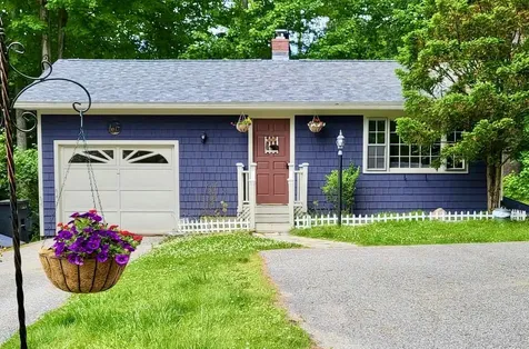 8 Whitney Avenue Newport NH 03773
