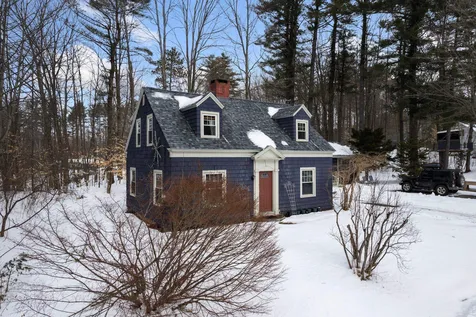 8 Whitney Avenue Newport NH 03773