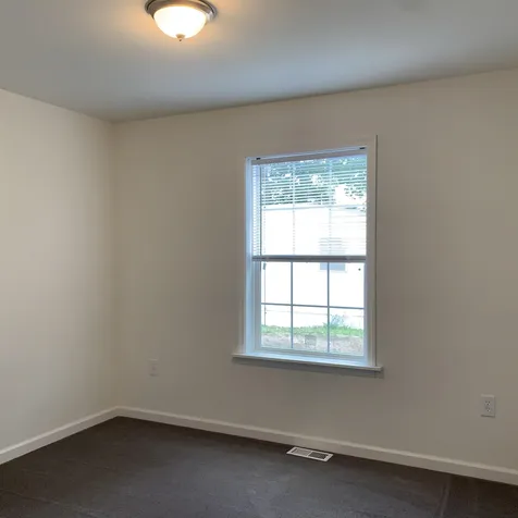 12 Downfield Lane Rochester NH 03867