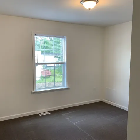 12 Downfield Lane Rochester NH 03867