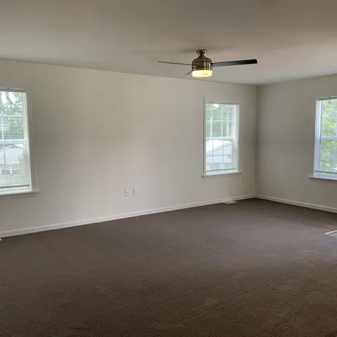 12 Downfield Lane Rochester NH 03867