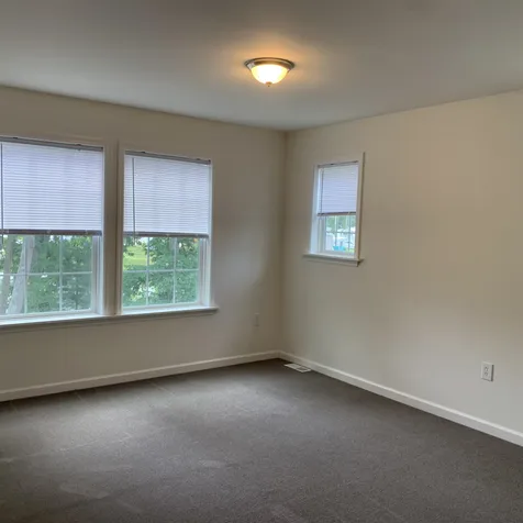 12 Downfield Lane Rochester NH 03867
