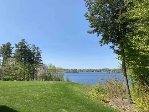 30 Brady Way Laconia NH 03246