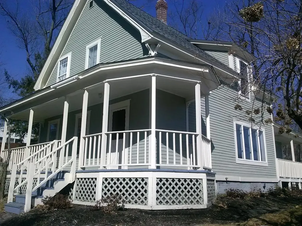 1789 Brown Avenue Manchester NH 03103