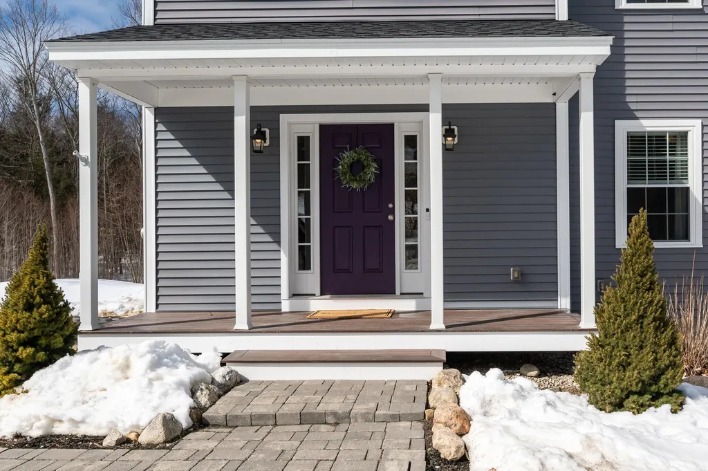 107 Hartford Brook Road Deerfield NH 03037