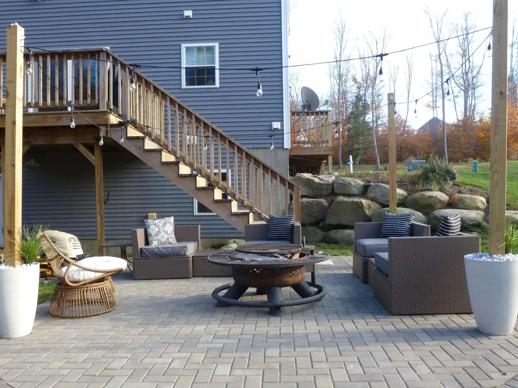 107 Hartford Brook Road Deerfield NH 03037