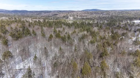 107 Hartford Brook Road Deerfield NH 03037