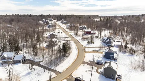 107 Hartford Brook Road Deerfield NH 03037