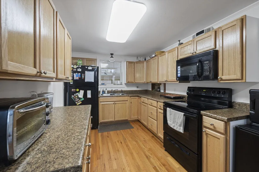 95 Tolend Road Dover NH 03820