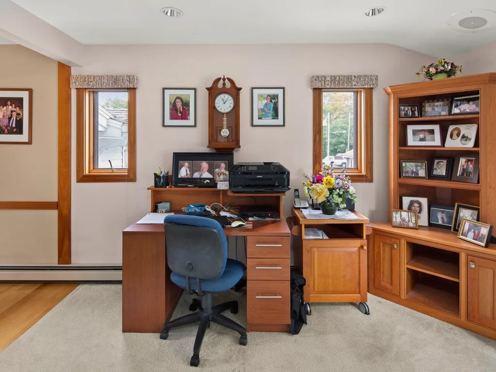 651 Falls Road Shelburne VT 05482
