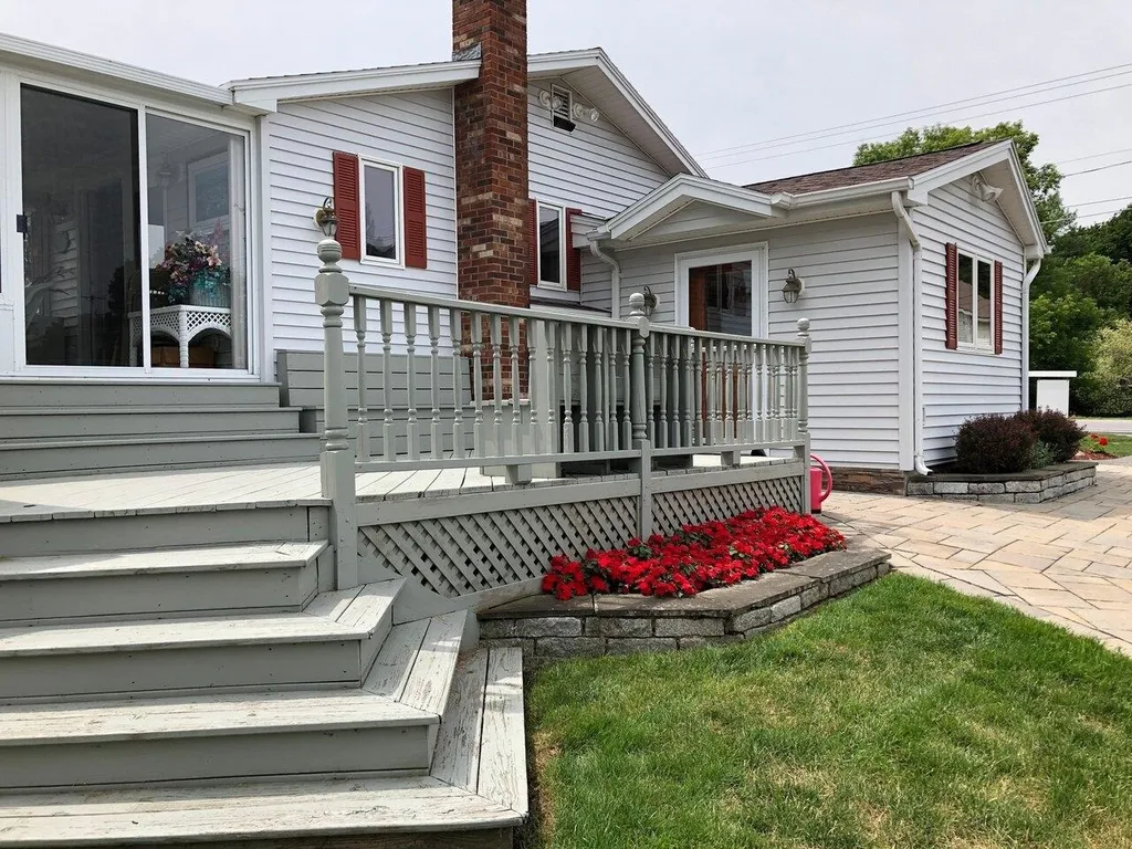 651 Falls Road Shelburne VT 05482