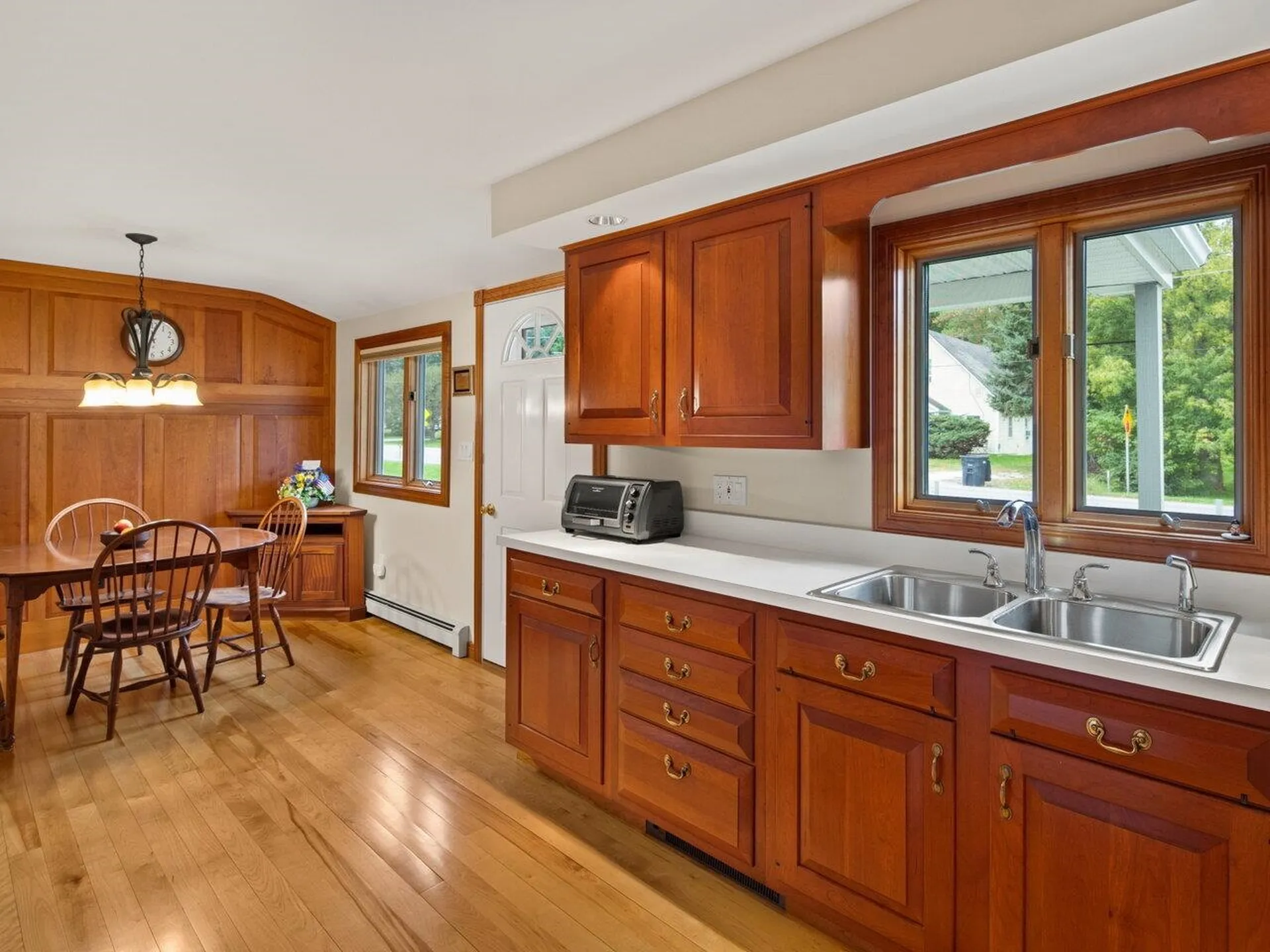 651 Falls Road Shelburne VT 05482