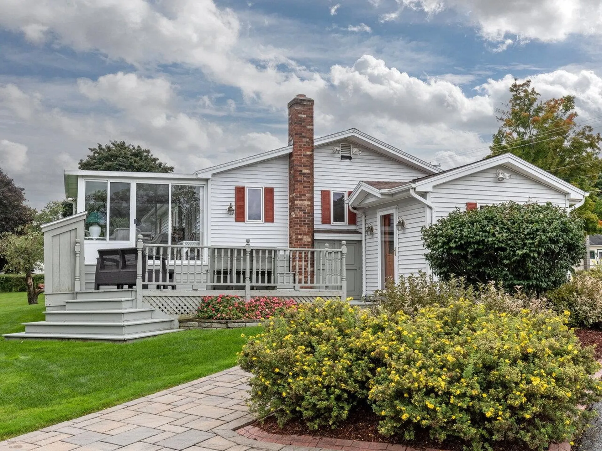 651 Falls Road Shelburne VT 05482