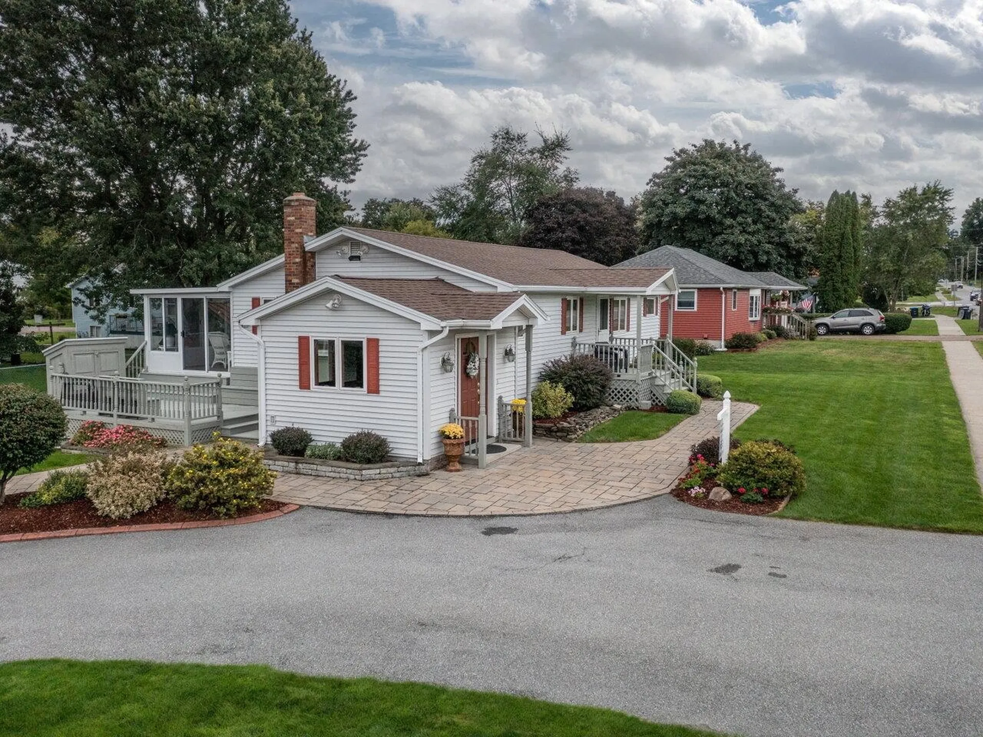 651 Falls Road Shelburne VT 05482