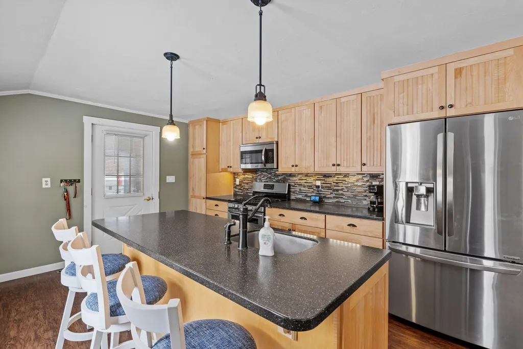 130 Thompson Street Ashland NH 03217