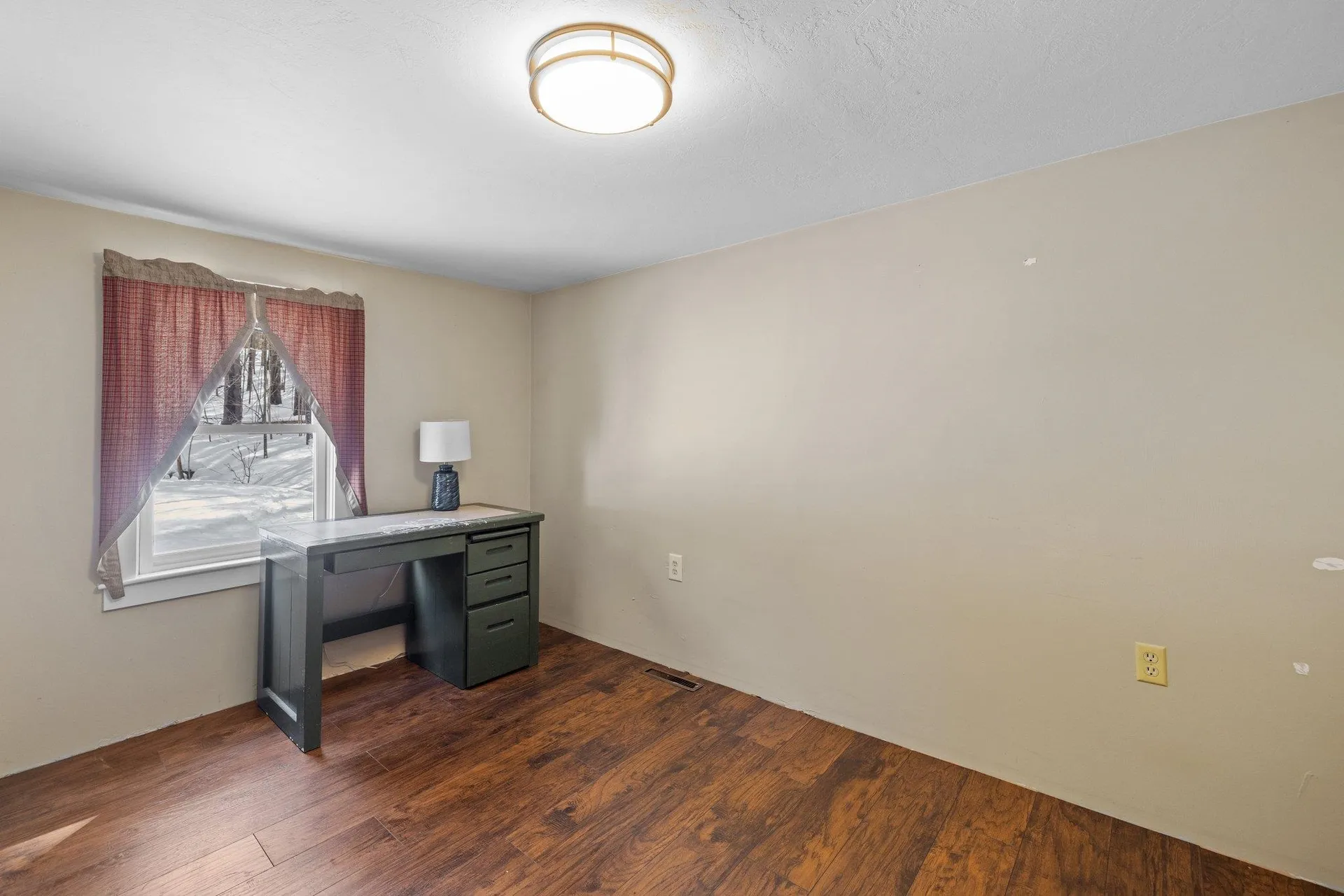 130 Thompson Street Ashland NH 03217