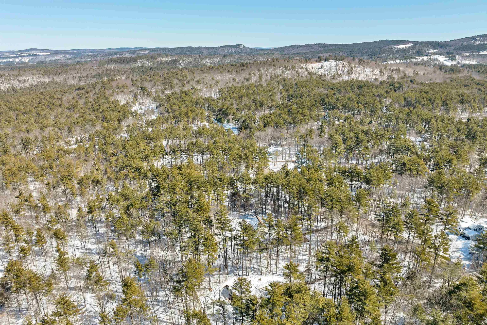 15 Friar Tuck Way Wolfeboro NH 03894